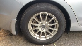 タイヤホイール前