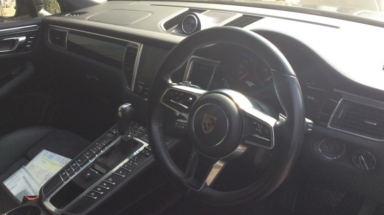 内装インパネ全体