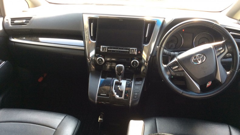 内装インパネ全体