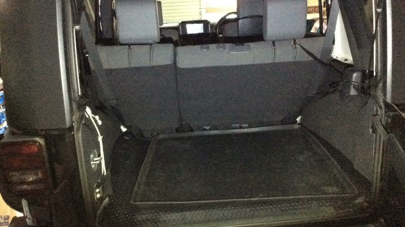 内装トランク