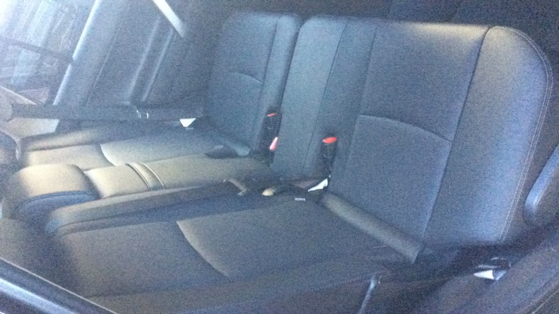 内装後方シート