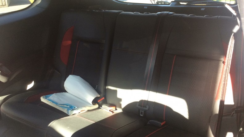 内装後方シート