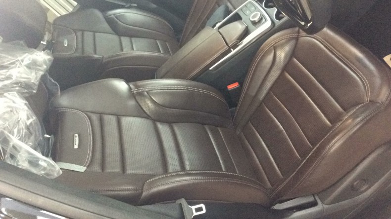 内装前方シート