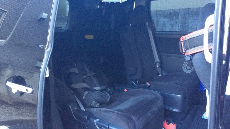 内装後方シート