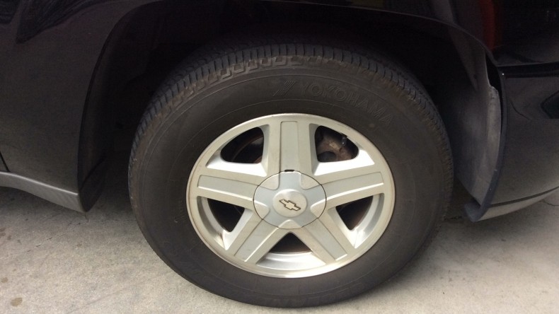 タイヤホイール前