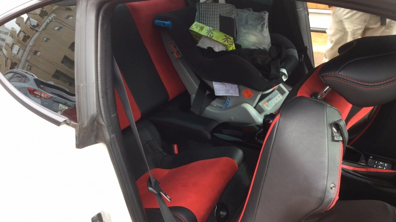 内装後方シート