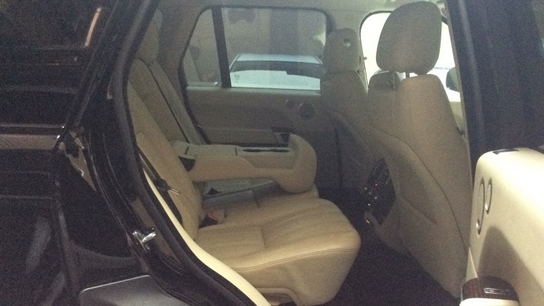 内装後方シート