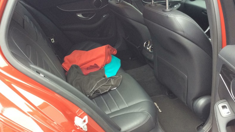 内装後方シート