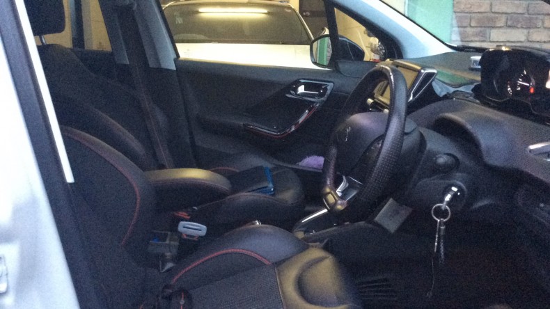 内装前方シート