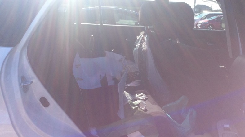 内装後方シート