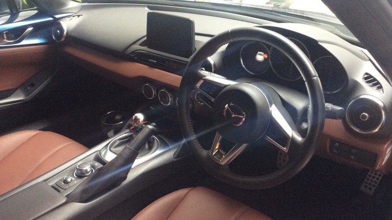 内装インパネ全体