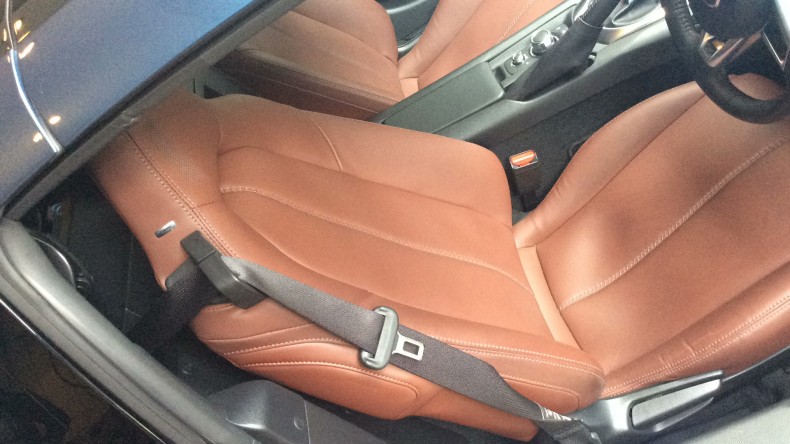 内装前方シート