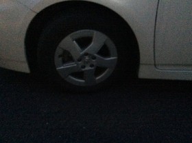 タイヤホイール前