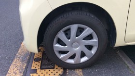 タイヤホイール前