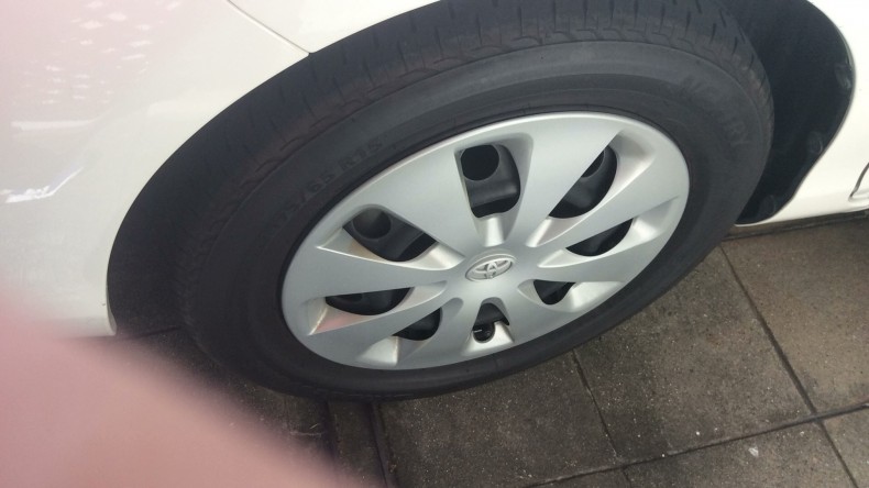 タイヤホイール前