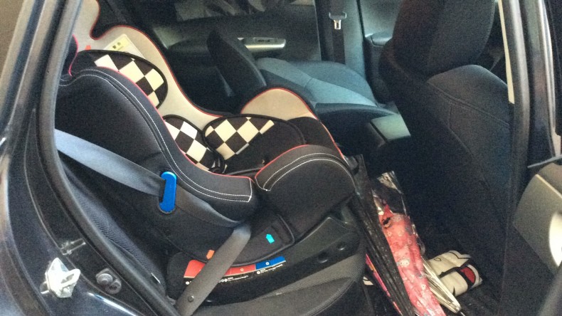 内装後方シート