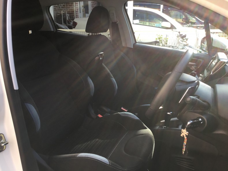 内装前方シート