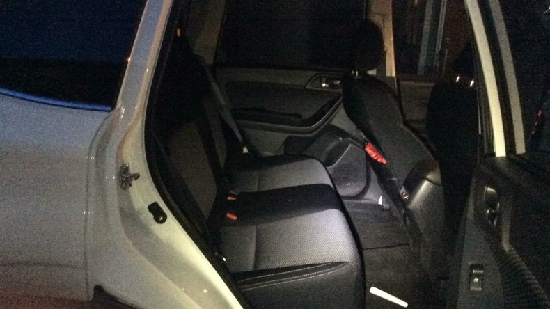 内装後方シート