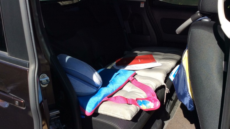 内装後方シート