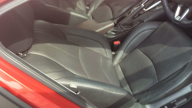 内装前方シート