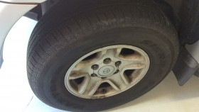 タイヤホイール前