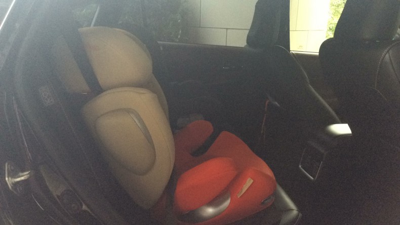 内装後方シート