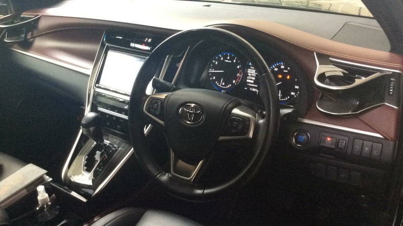 内装インパネ全体