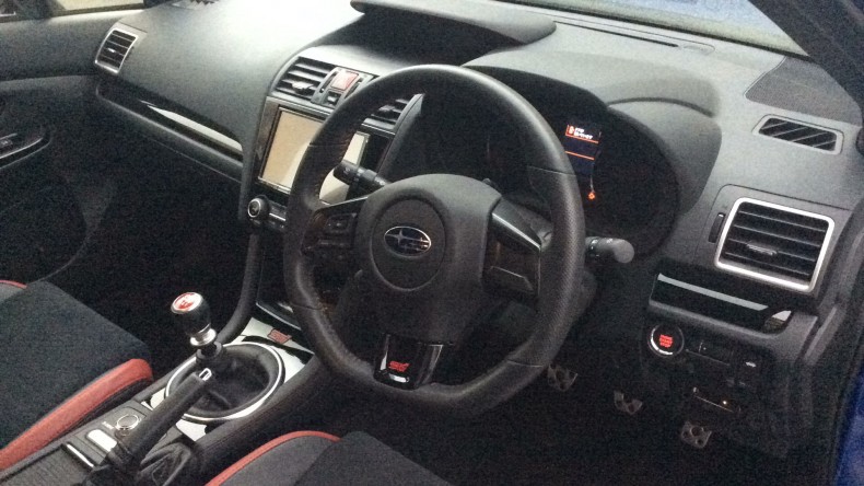 内装インパネ全体