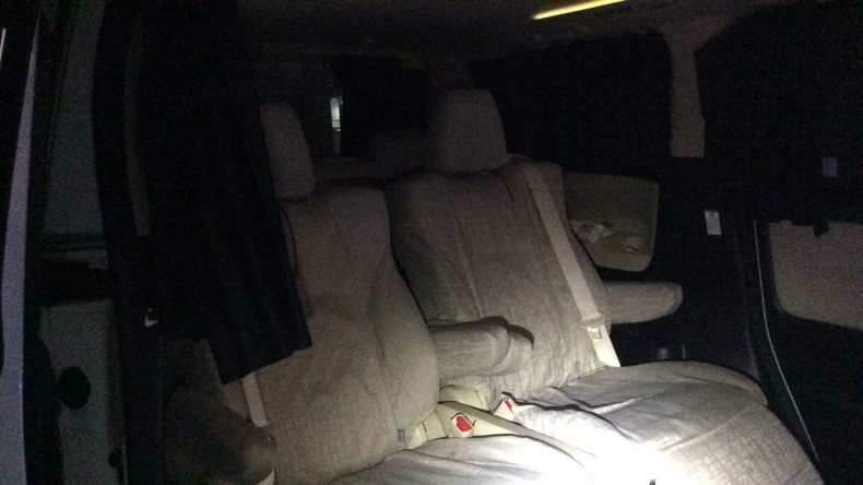 内装後方シート