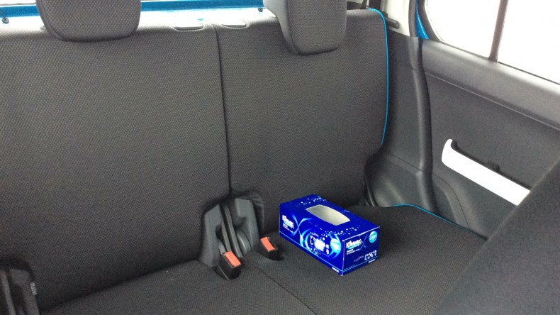 内装後方シート