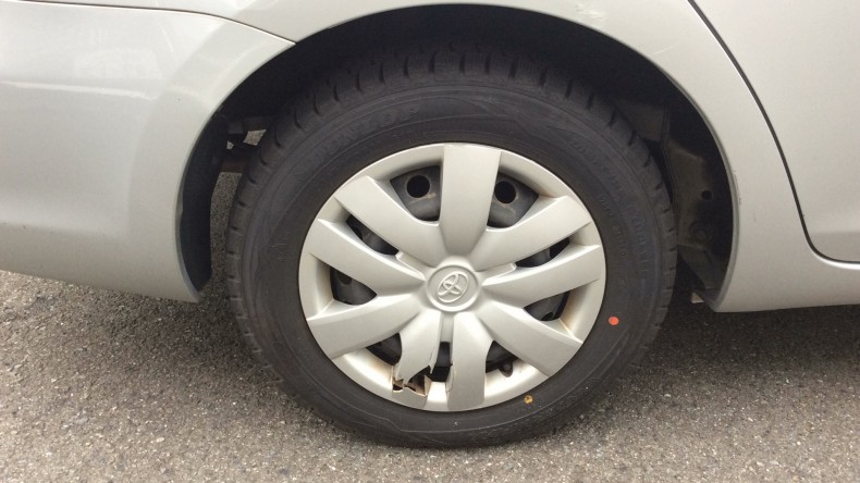 タイヤホイール前