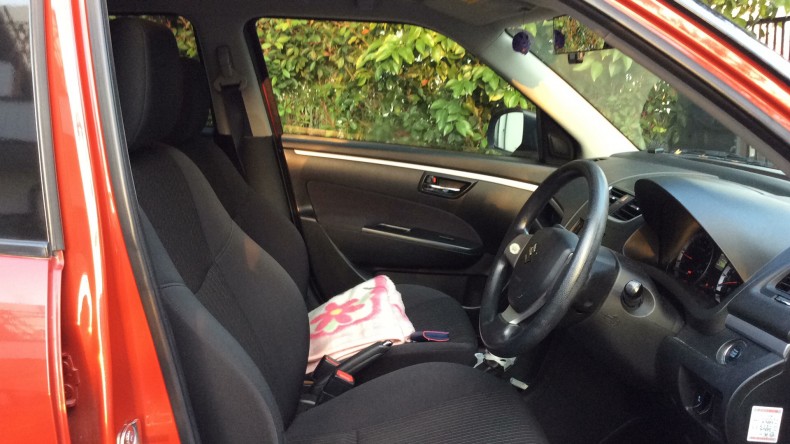 内装前方シート