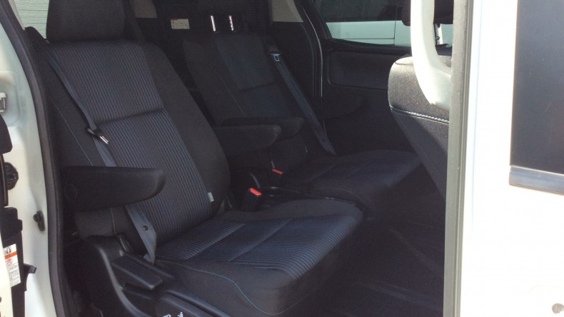 内装後方シート