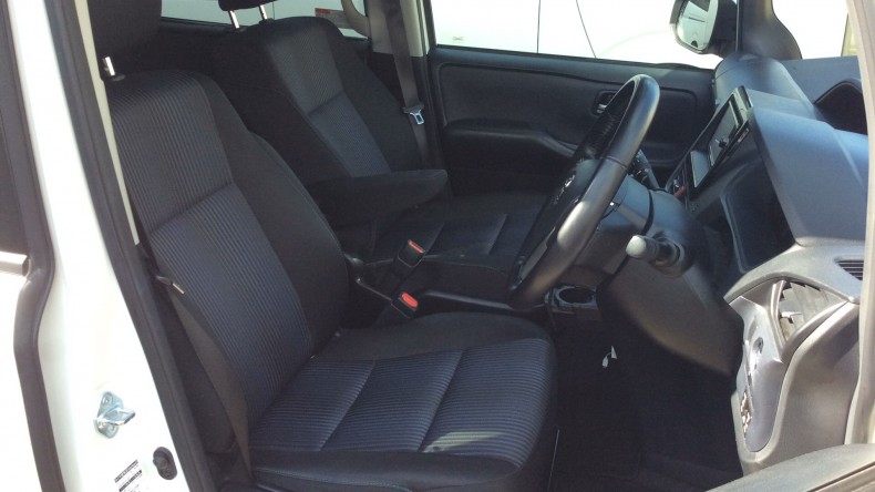 内装前方シート