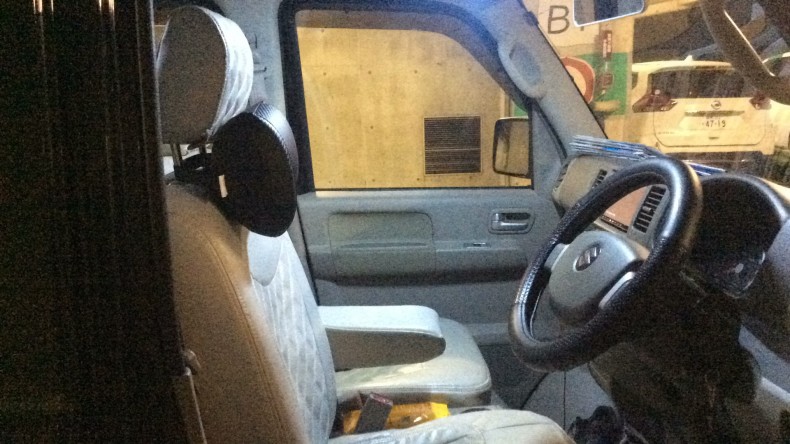 内装前方シート