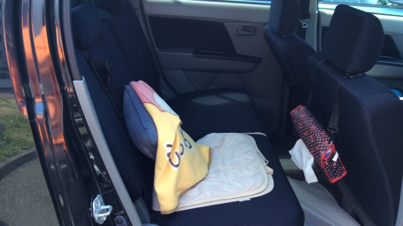 内装後方シート