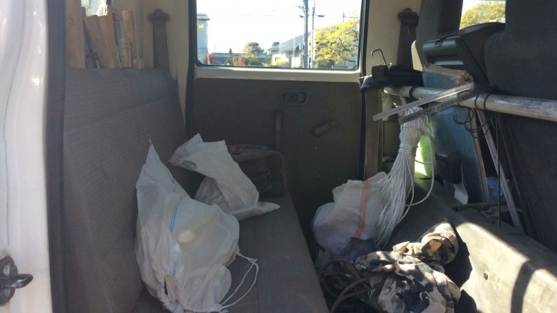 内装後方シート