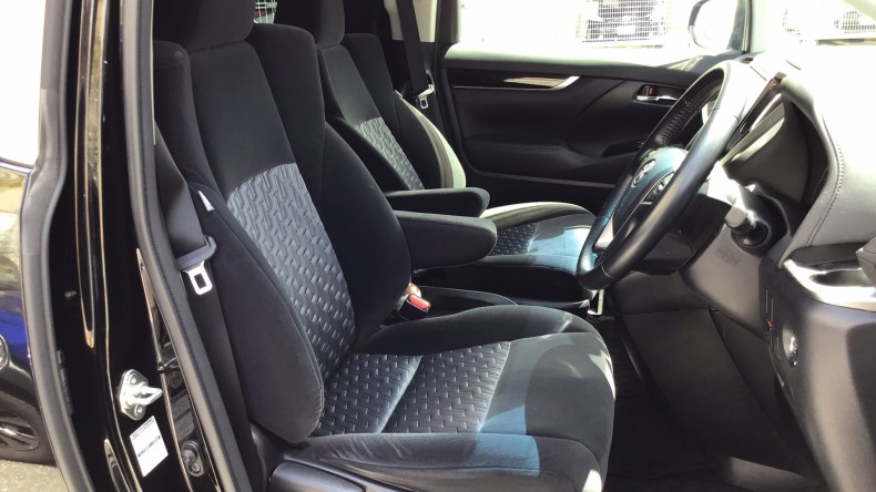 内装前方シート