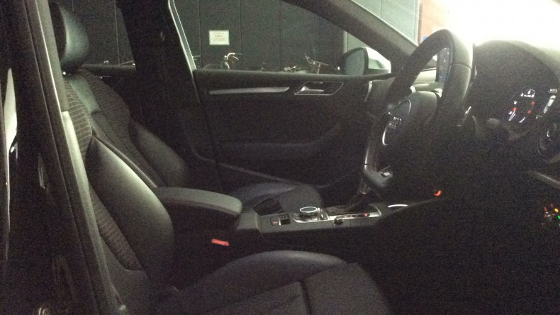 内装前方シート