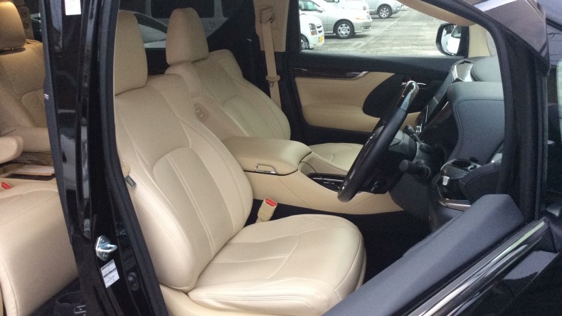 内装前方シート