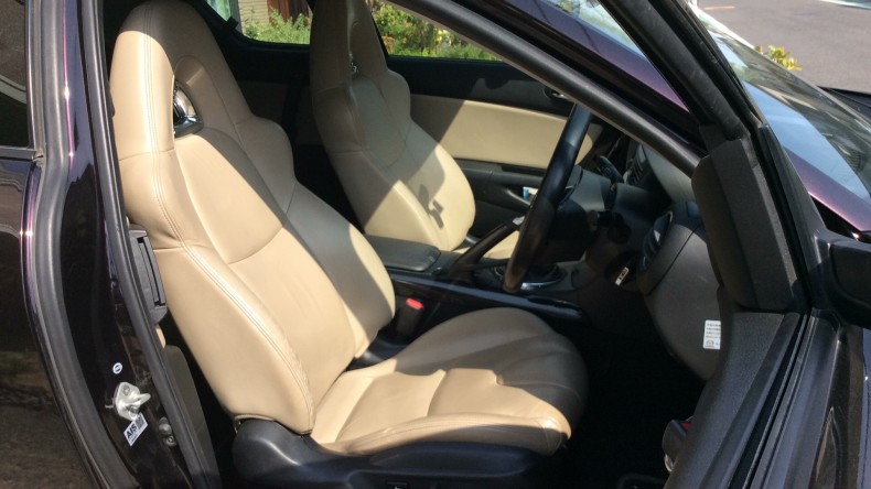 内装前方シート