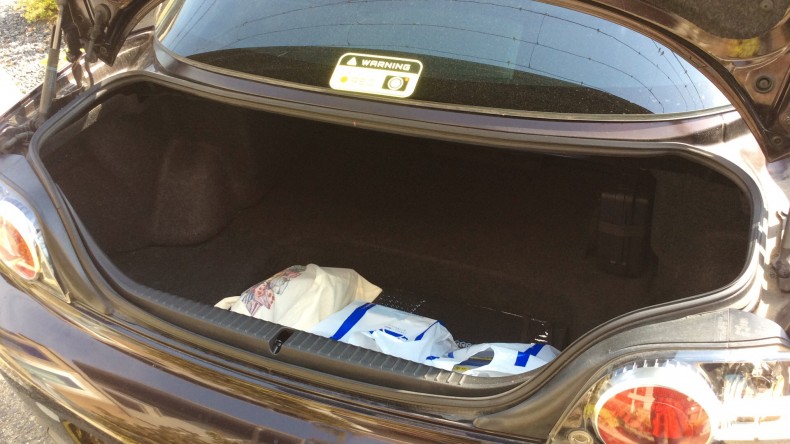 内装トランク