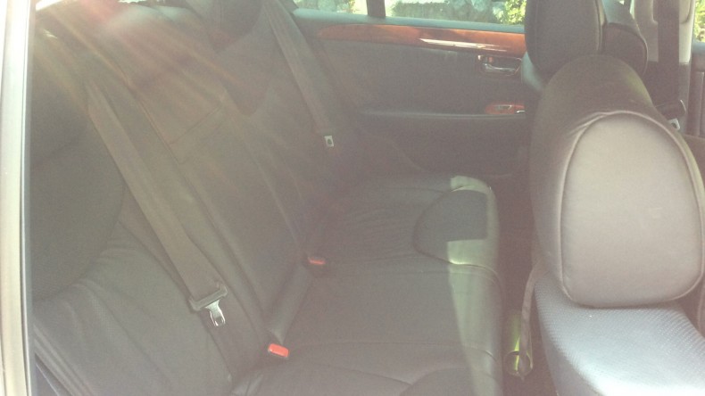 内装後方シート