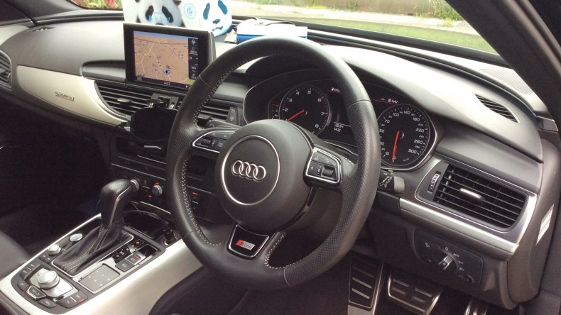 内装インパネ全体