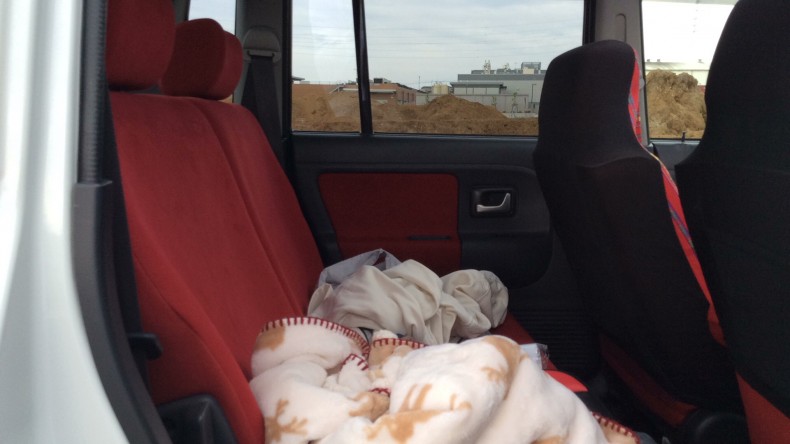 内装後方シート