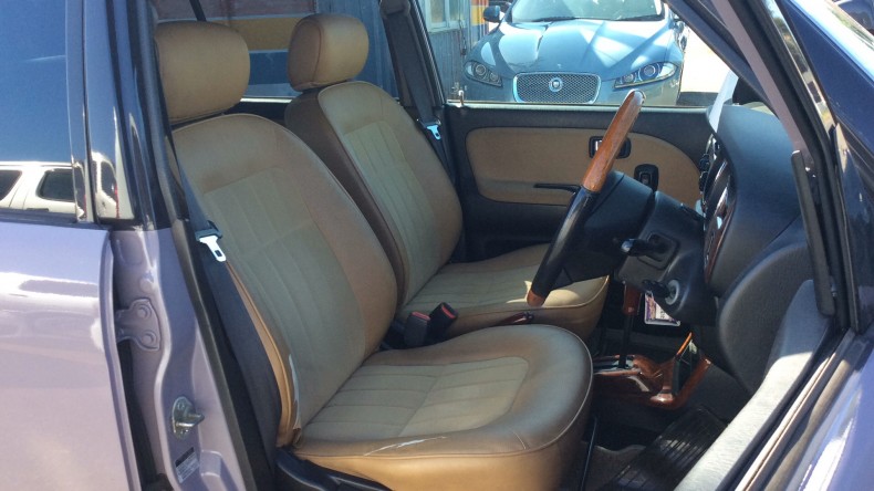 内装前方シート