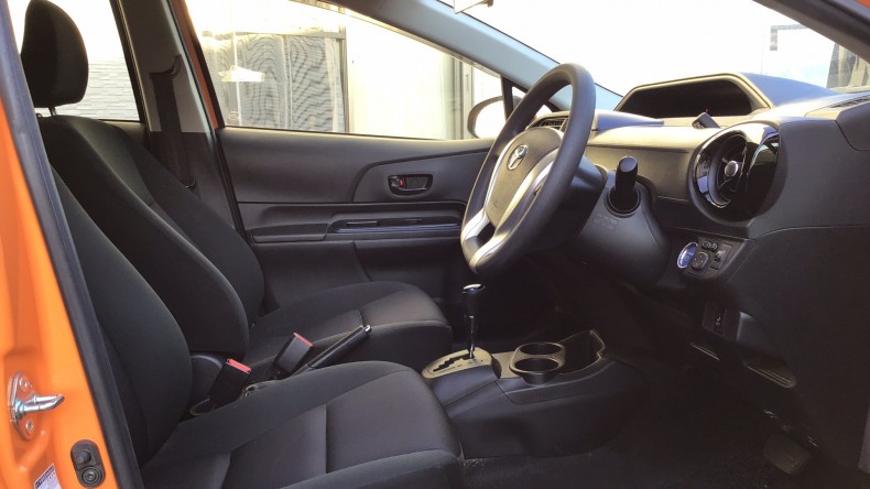 内装前方シート