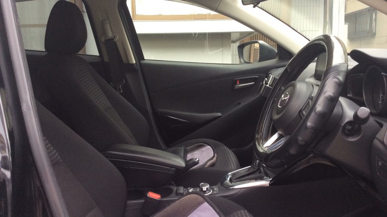 内装前方シート