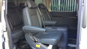 内装後方シート