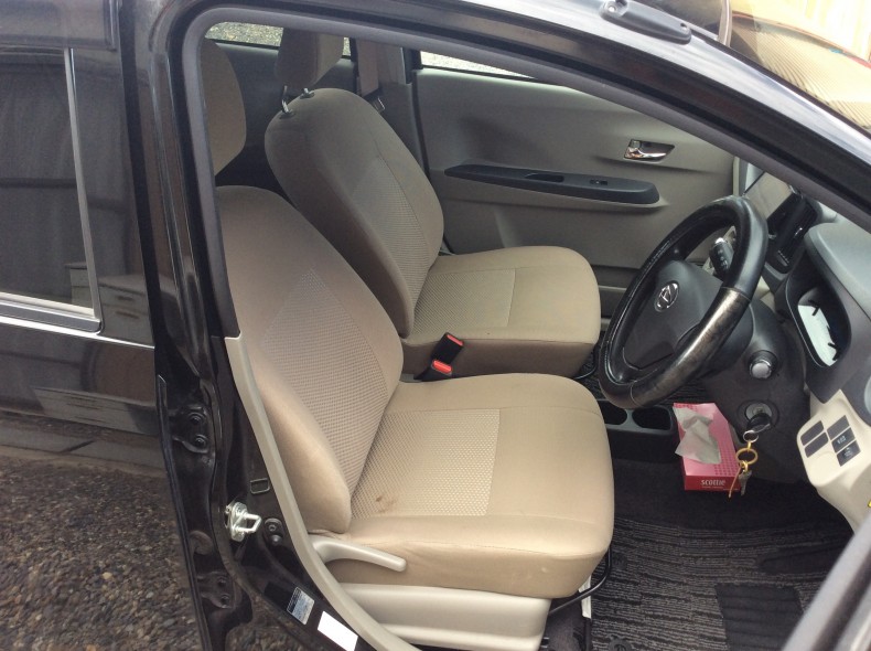 内装前方シート